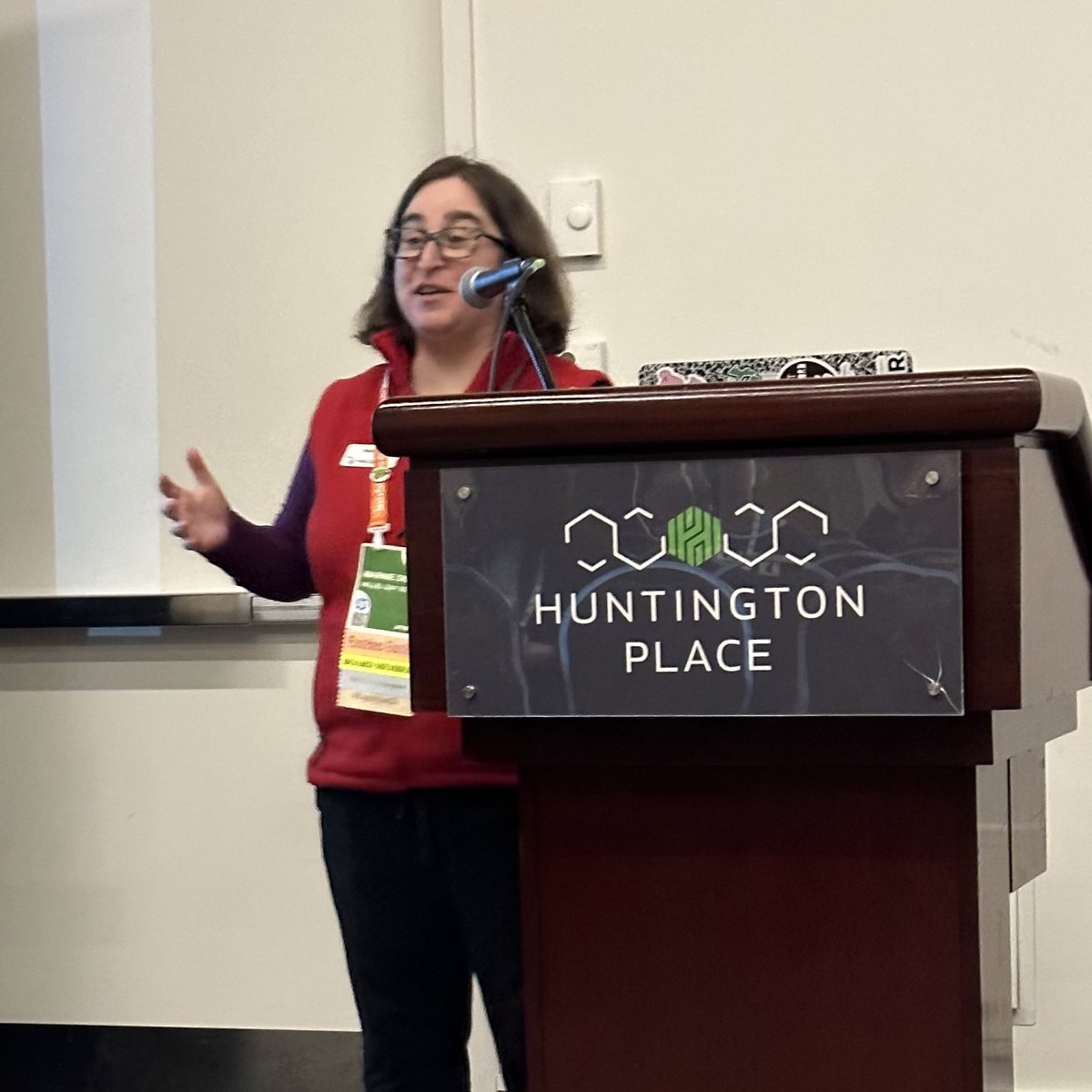 djcooke59's tweet photo. Taking a look at that nefarious Minecraft with Marnie Diem at the MACUL conference.
@GetTeachingTech
@MACUL
#MACUL23 https://t.co/aKxKpRo32u