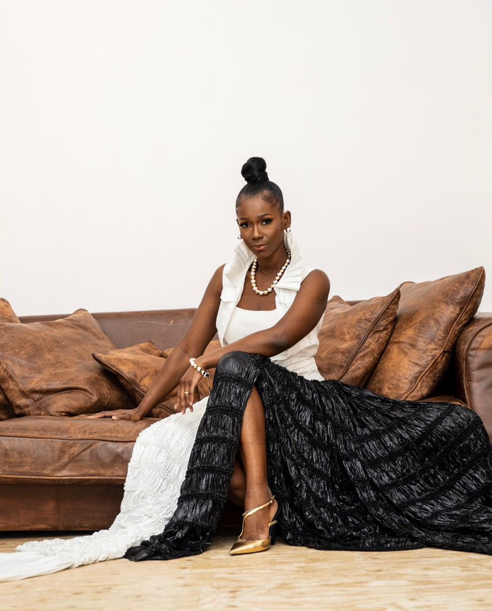 marian_kwei's tweet photo. Look 2 - Had the pleasure of styling actress, presenter and producer @ama_k_abebrese for hosting the 5th Annual @glomamauk awards as founded by @agnes_agyepong .Dress by #junna, jewellery by #bysarachristie, heels by #danielauribe. Thanks to @BlackPRGroup. Hair by @JoshHairNBeauty #amakabebrese #celebritystyle #celebritystylist #glomamaawards #ghana #ghanacelebrities