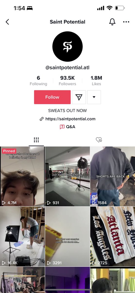 kmccomb21's tweet photo. Here's how I would take a hoodie  brand from 0-$100k using Tiktok organic 

Like &amp; retweet

A thread 🧵 https://t.co/whHZecneri