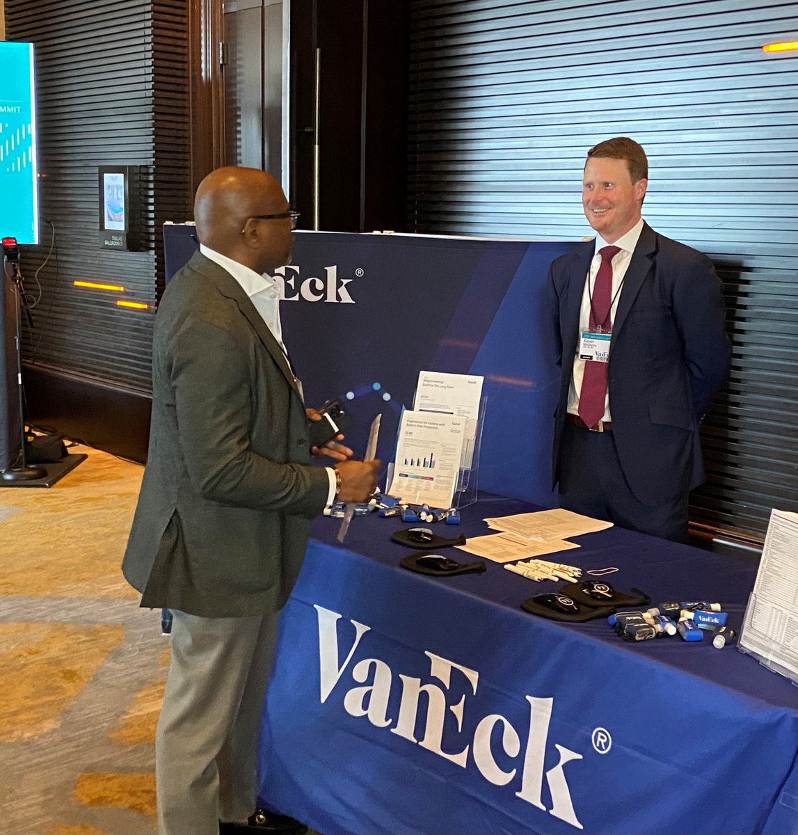 vaneck_us's tweet photo. Find us at booth #7 at the @barronsadvisor Independent Summit to discuss further! #BAIndependent https://t.co/dlfL5vbBro