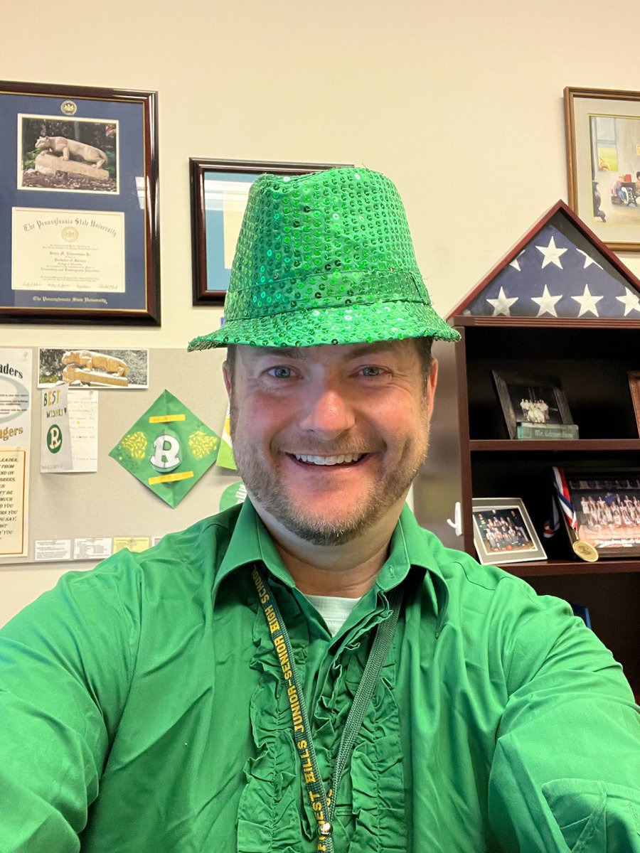 ForestHillsSD's tweet photo. Happy Saint Patrick’s Day Forest Hills.  Mr. Edmondson’s favorite day!!!!!! https://t.co/dtbqDJXSx9