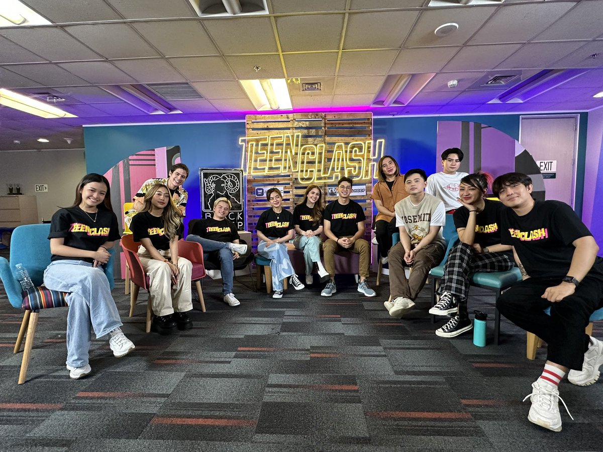 ofc_iwant's tweet photo. And it’s a wrap! Thank you for hanging out with us tonight! See u again next Friday, CLASH-mates! 🤘

And don’t forget #TeenClashEp1 now streaming on iWantTFC! https://t.co/mmUsQMXGIJ