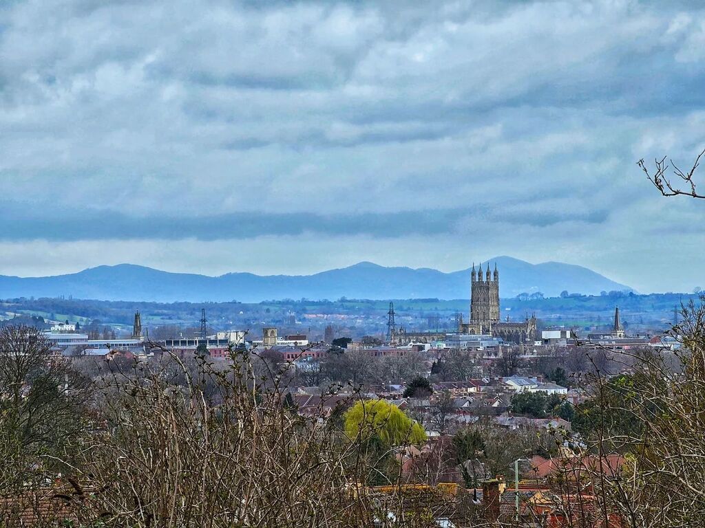 PoetNeininger's tweet photo. A nice day off to have a walk with dog up Robinswood Hill.

#Gloucester #Poet https://t.co/e7qP32G4xX https://t.co/OqkhEggjRc https://t.co/dXQmINQdWP