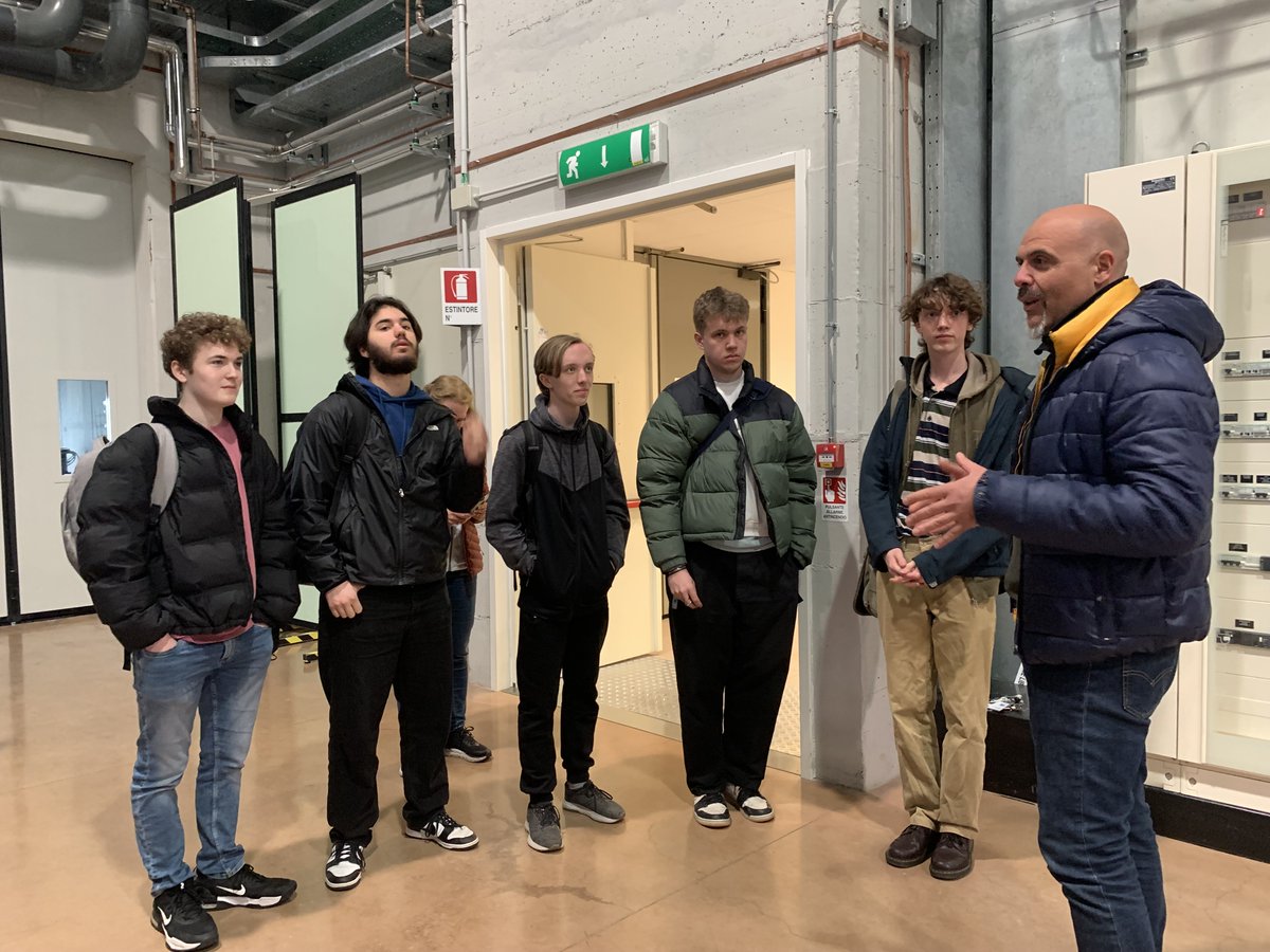 elettrasincro's tweet image. 5 students from #Vasa International School (Gävle, Sweden) visited Elettra for 2 days and were introduced to #synchrotron radiation and #technologytransfer. Experimental halls and several on-site labs were part of the story too! Great #studentexchange experience! (🎥videos soon!)