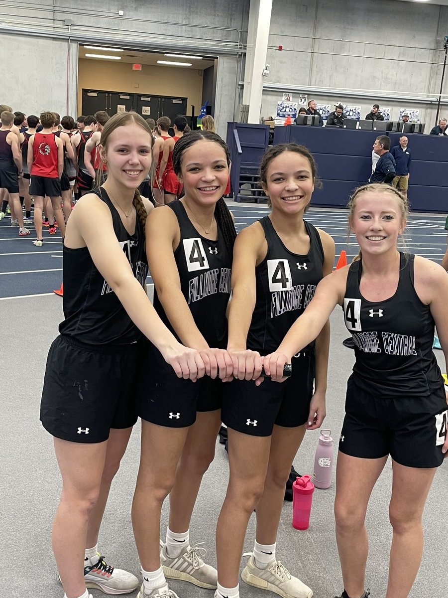 tf_fcpanthers's tweet photo. Girls 4x8 Relay finishes third! 🥉 

Congrats Jayden, Jo, Jae, and Ellie! https://t.co/cGWpyhKOxF