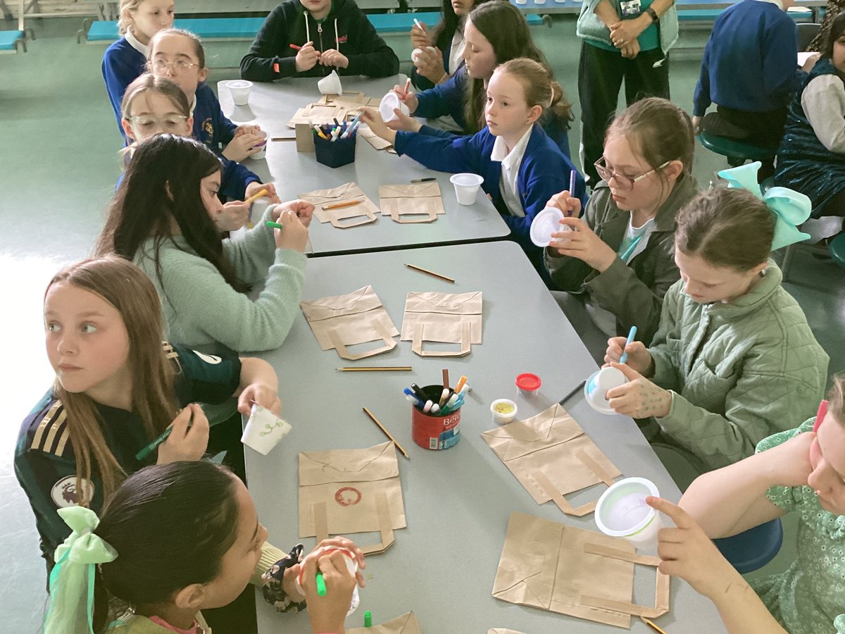 stjosephskly's tweet photo. Year 5 are having a wonderful time learning about the Easter story #rewindtoEaster #SJKRE https://t.co/U0mdvEFiOF