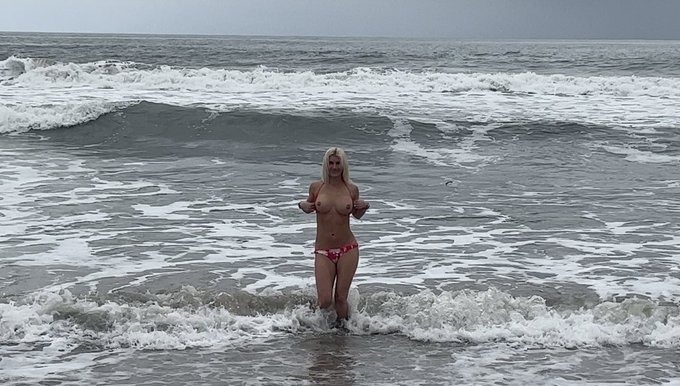 🧜&zwj;♀️ https://t.co/HZu4ZQ9pwU<a href="/tag/whosnext"class="tags"><span>#whosnext</span></a>
