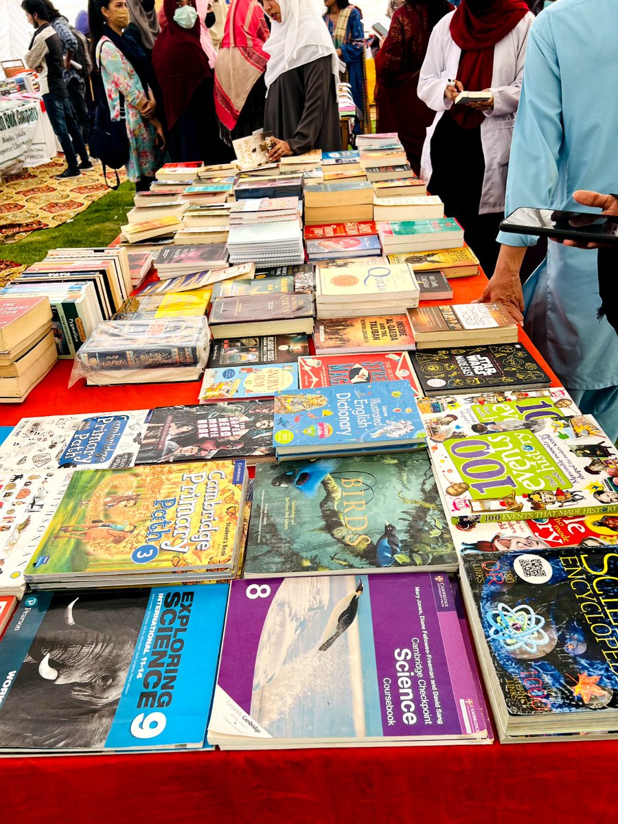 FSTMNSUA's tweet photo. Book And Food stalls Exhibition
#MNSUA
#Hapinessweek https://t.co/lKaizR6dOu