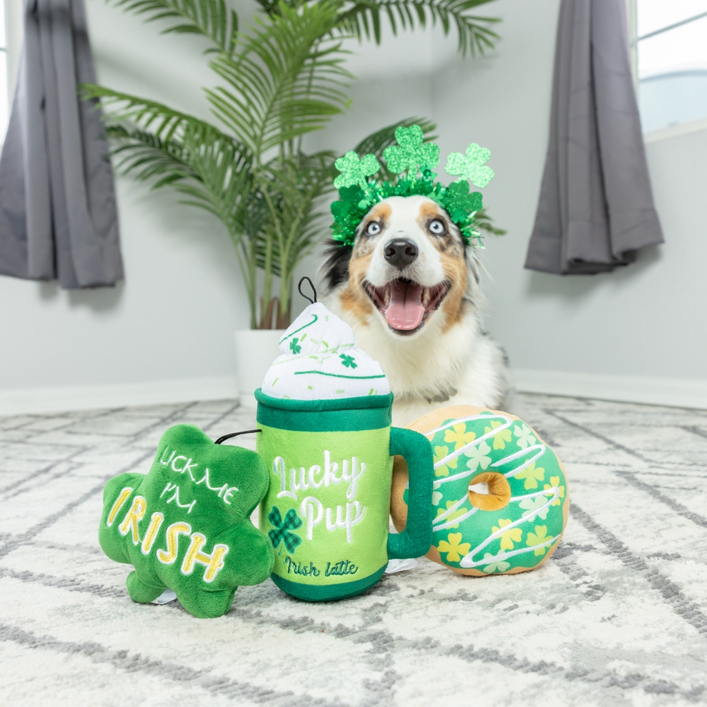 huxleyandkent's tweet photo. Don't forget the green! 🍀
Happy St. Patrick's Day!
.
.
.
.
.
#stpat #stpatricksday #stpattysday #weargreen #lucky #luckydog #lickmeimirish #luckygreen #shamrock #luckypup https://t.co/C6yrVxlycu