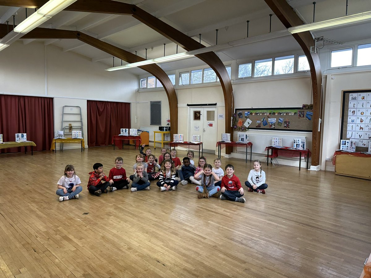 hancox_miss's tweet photo. Year two shared learning is ready to to! 🤩🤩 https://t.co/Tfk41Nkc1R