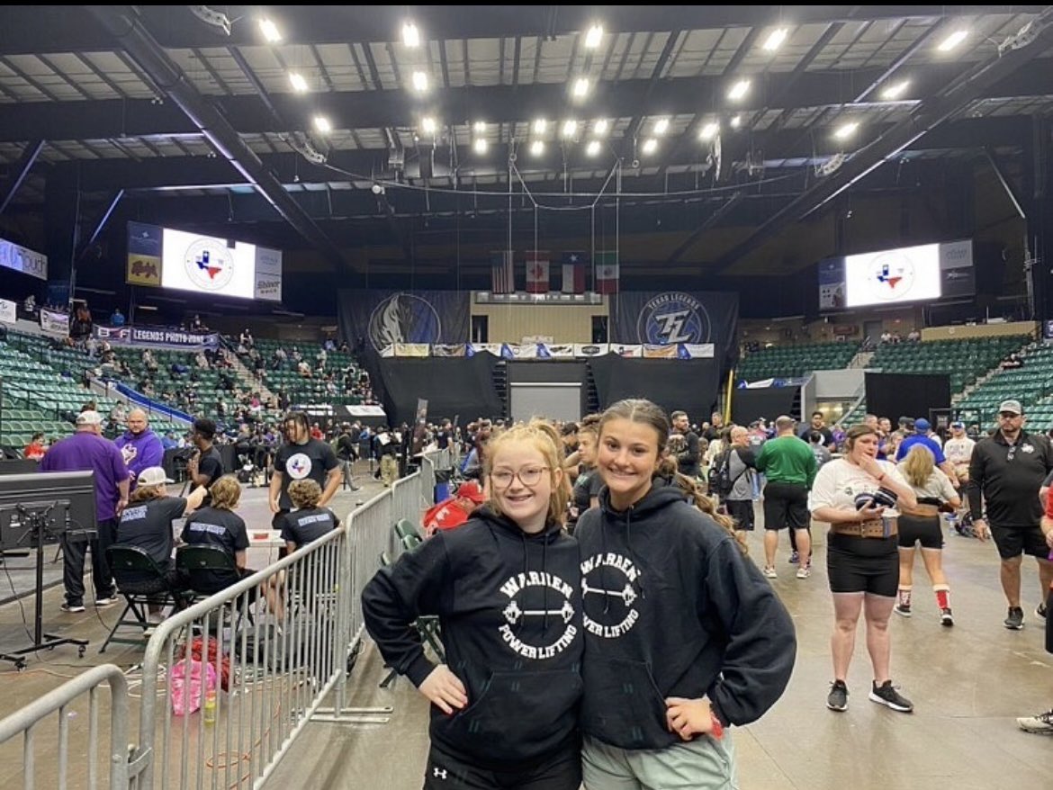 Warren_THSB's tweet image. Congratulations to our manager for finishing in the top 12 yesterday at the state powerlifting meet!