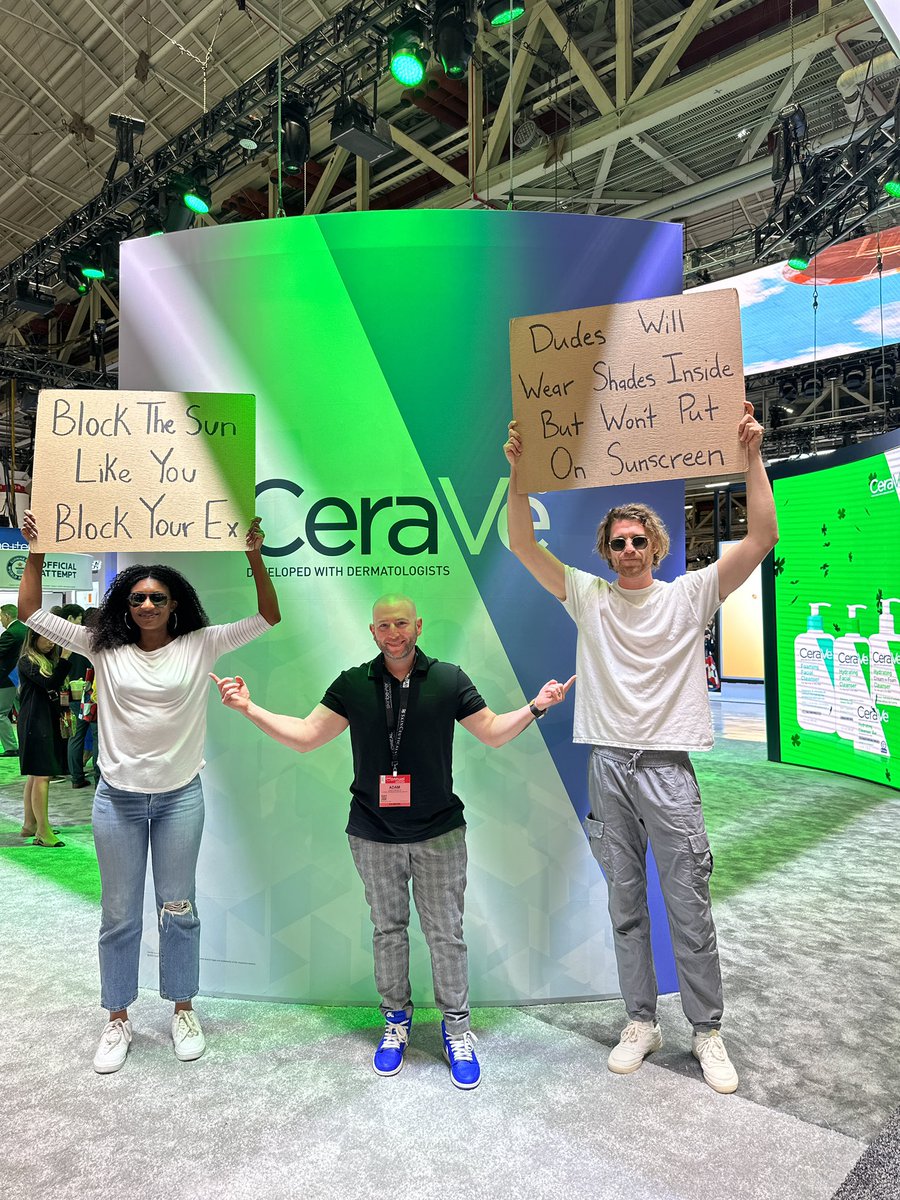 At @CeraVe #AAD2023 booth with @dudewithsign @dudettewithsign 

#MoisturizeLikeaDerm 
#FaceItLikeaDerm
@Tom_Allison_