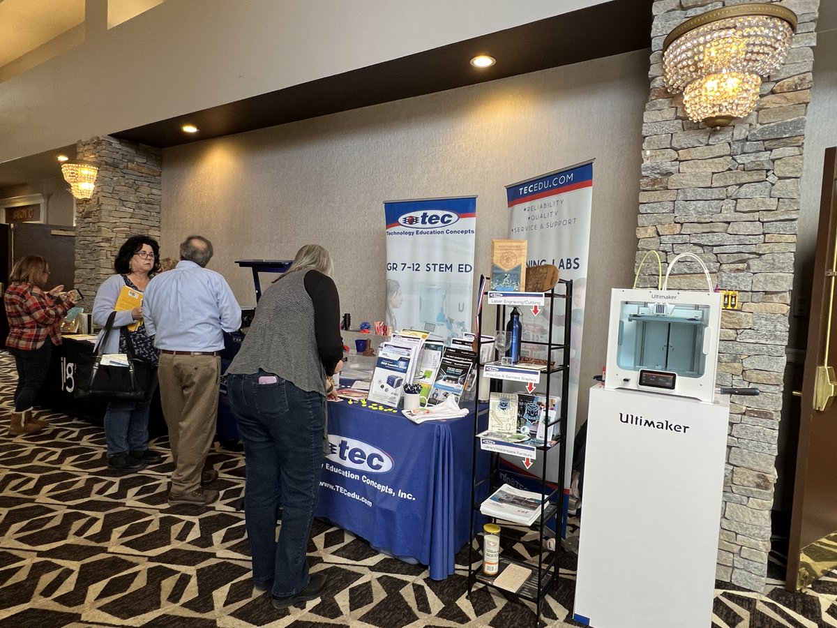 TechEdConcepts's tweet photo. Great couple of days at the @NHSLMA conference right across the street from our office! David met several new educators on-site and caught up with familiar faces as well. 😃
#NHSLMA2023
#GCC
#UltiMaker
#RolandDGA https://t.co/SPXoGFQ1yJ