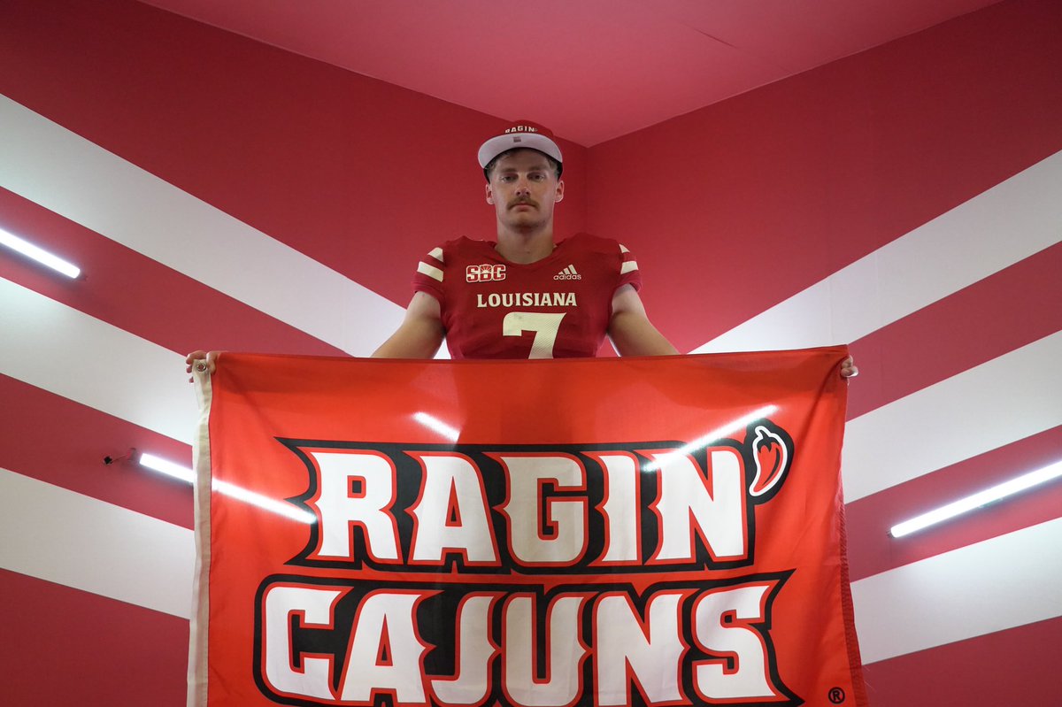 Thank you <a href="/RaginCajunsFB/">Louisiana Ragin’ Cajuns® Football</a> for a great unofficial visit! Loved the hospitality and hope to get back up in Lafayette! <a href="/CoachMGiuliani/">Mike Giuliani</a> <a href="/michaeldes1/">Michael Desormeaux</a> @CYCREEKFBALL17 <a href="/ASCENSION_AM/">Michael Robinson</a> #GeauxCajuns #cULture