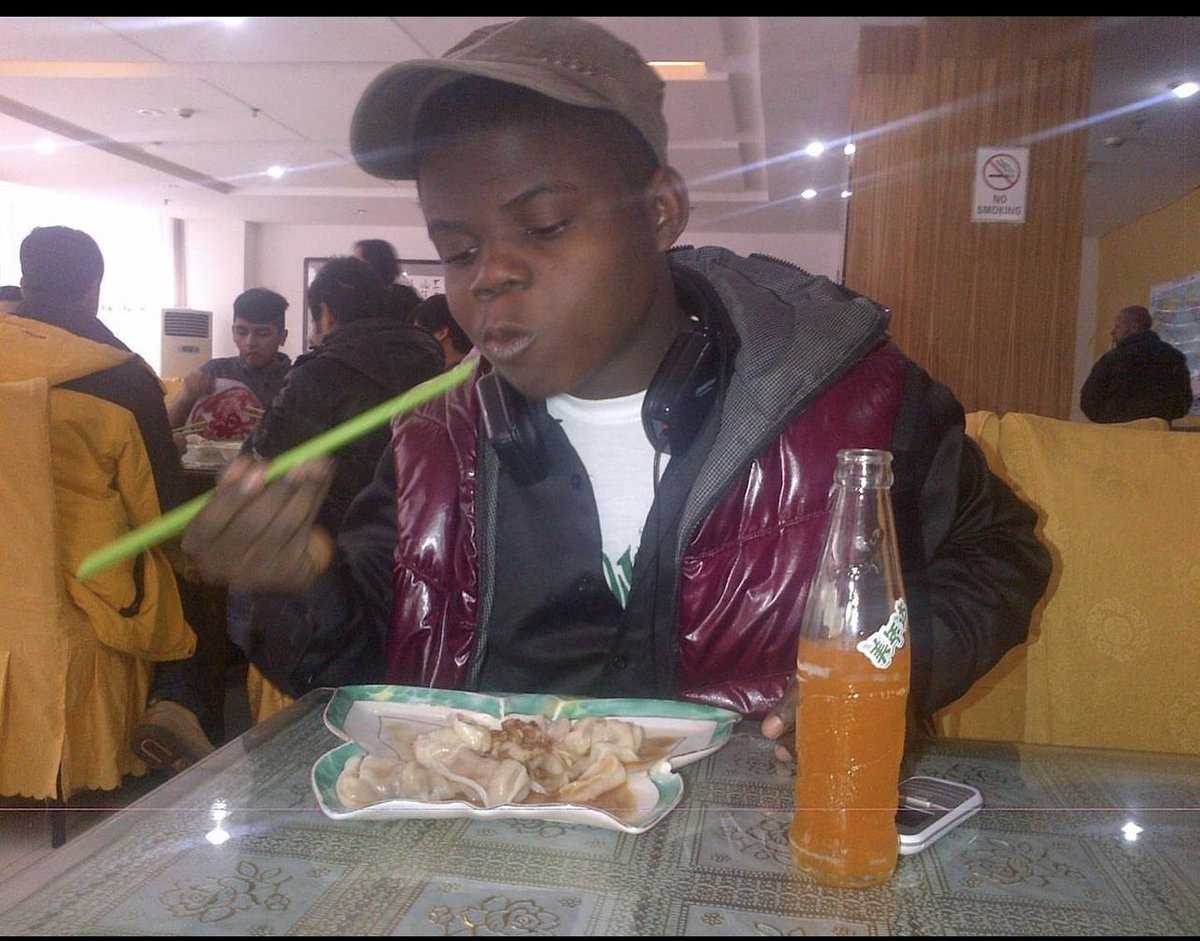 wode_maya's tweet photo. Shot my first YouTube video with Samsung S2

My phone was the calculator you see behind the Fanta until my snr bought me a smart phone 📱 https://t.co/5CIDdVt9Nm
