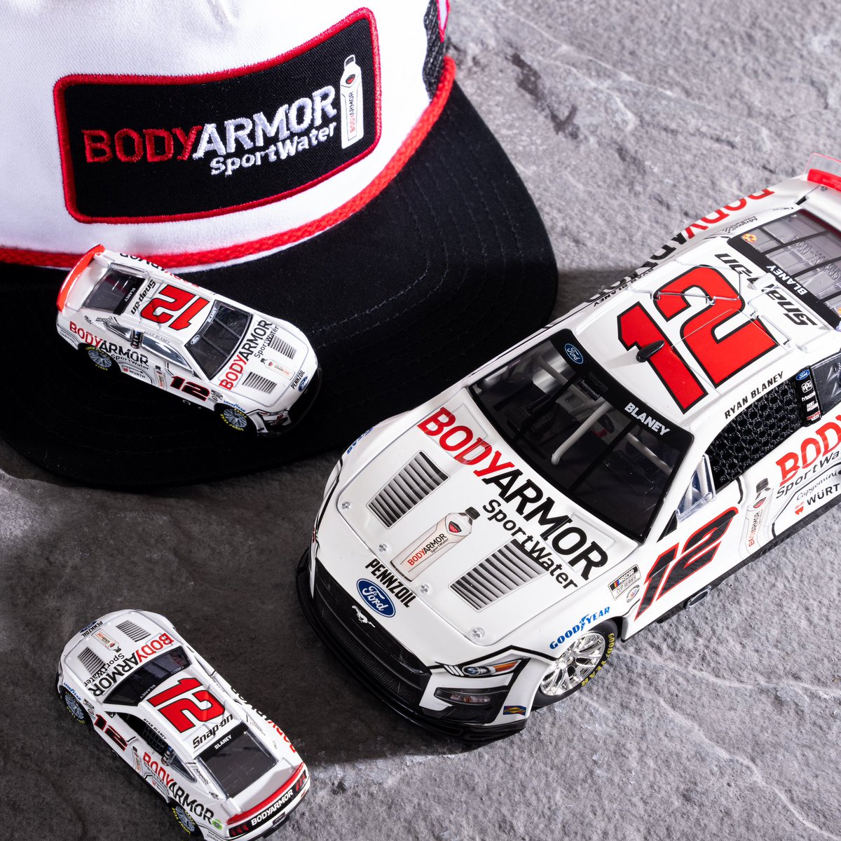 BODYARMOR tweet media