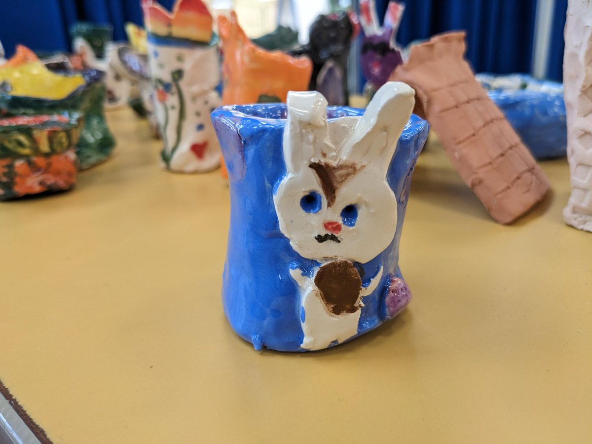 FUNdaysClub's tweet photo. Pen holders complete! Another painted pottery project perfected in our club!
#PotteryClub #claycreations #artsandcrafts #FUNdays #childcare #Bradfordonavon #Wiltshire https://t.co/wUkPwQytKz