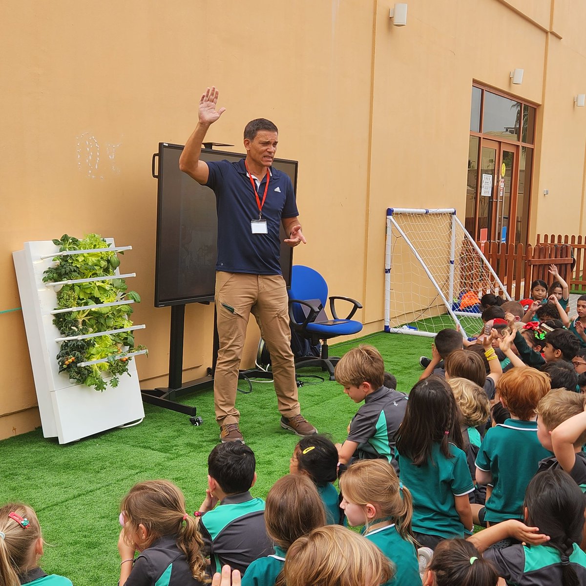 angieste18's tweet photo. Another successful Science week. I love inspiring and motivating these kids to live and breathe Science and Innovation. @RISabudhabi @RIS_earlyyears #BritishScienceWeek2023 #Innovation #STEM https://t.co/WCrSVH1Jer