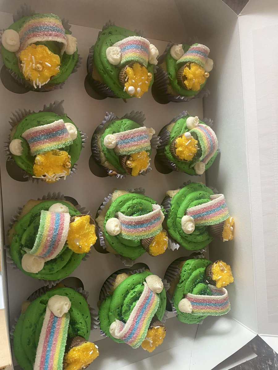 Happy St Patrick’s day from Team Amherst.  A very thoughtful individual treated our team today.  Thank you Cheryl <a href="/cla_902/">Cheryl Allen</a> @DylanTufford_TD #potofgoldattheendoftherainbow
