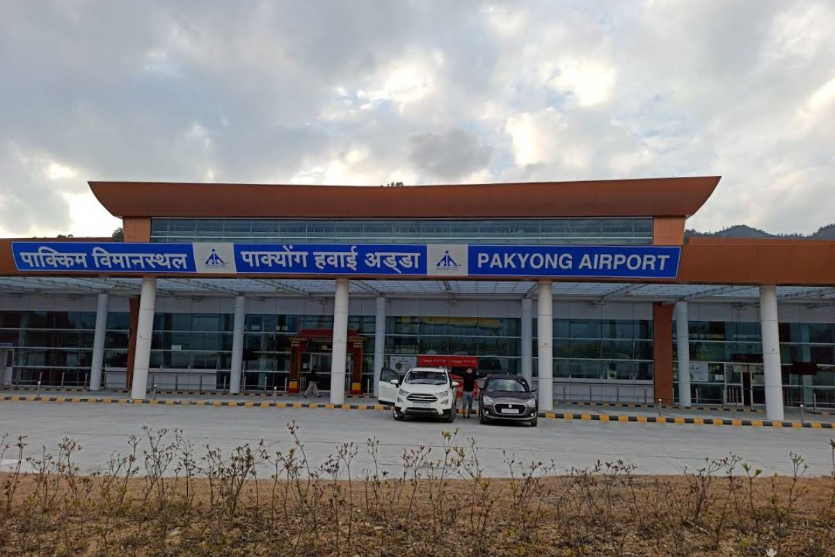 travelobiz's tweet image. Sikkim: Flight Services Resume At Pakyong Airport After Five Months

#Airlines #DomesticFlights #FlightOperation #FlightSchedule #PakyongAirport #Sikkim #Spicejet

travelobiz.com/sikkim-flight-…