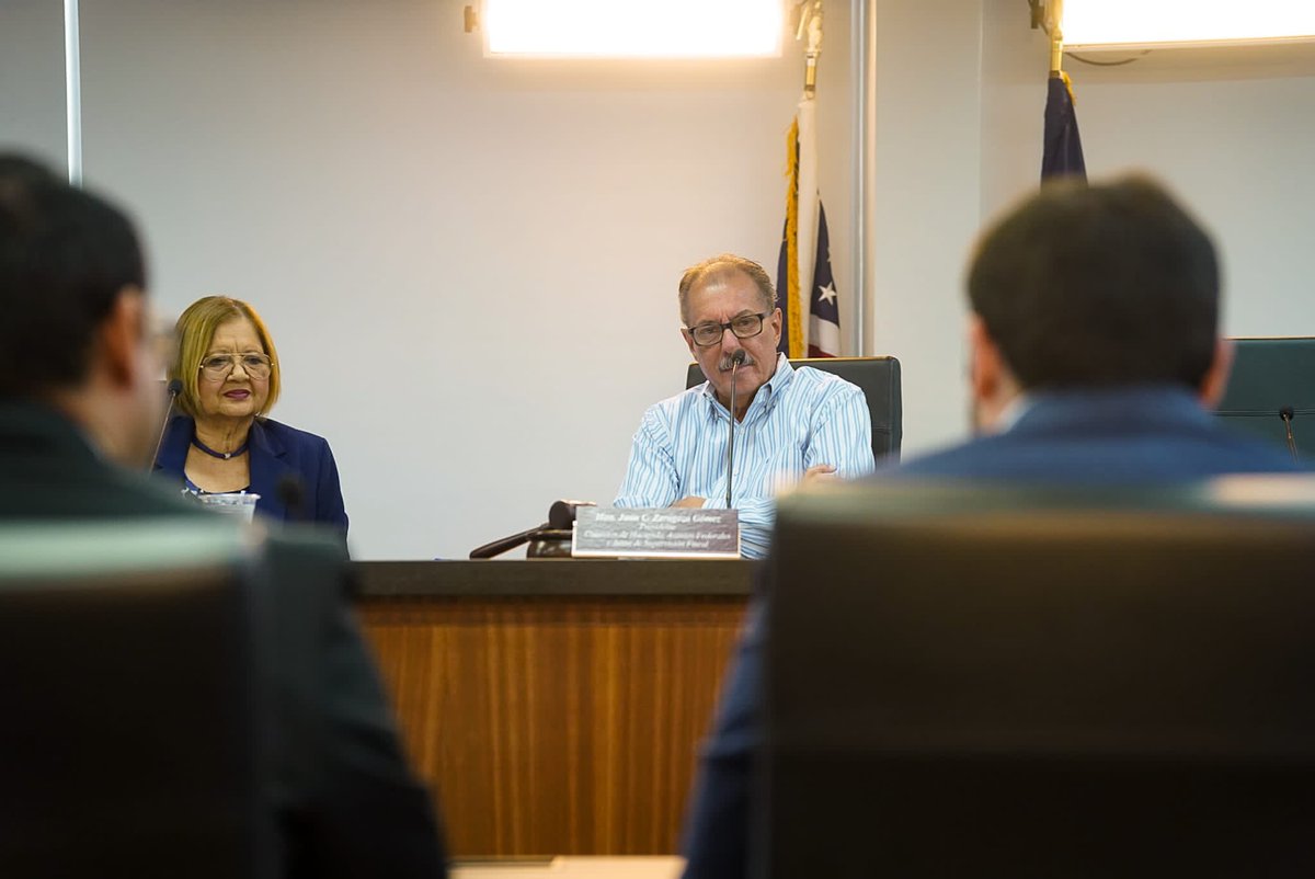 JuanZaragozaPR's tweet photo. AHORA] En Vista Pública, al amparo de R.S. 66, la Comisión de Hacienda, Asuntos Federales y Junta de Supervisión Fiscal del Senado investiga el estado de la economía de Puerto Rico y las métricas económicas que produce el Gobierno de Puerto Rico. 

Deponen: 
Lcda. Naihomy Alamo- Procuradora del  Departamento del Trabajo
Lcdo. Gabriel Maldonado
Lcdo. Erick Salinas