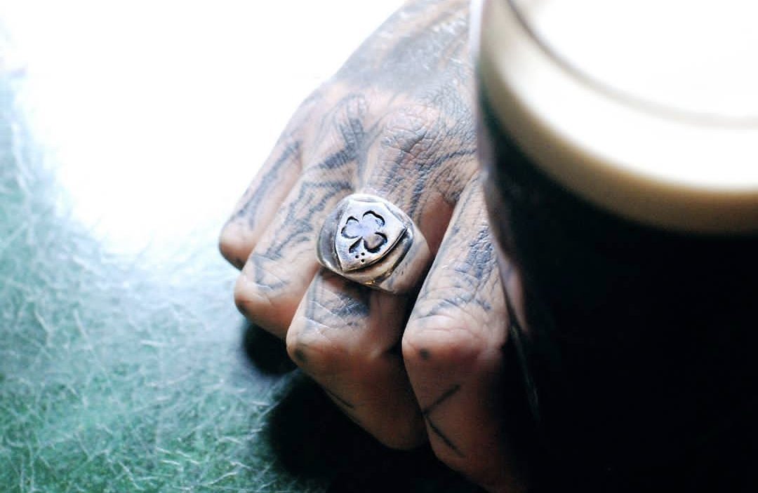 🍀Happy Paddy's Day🍀

#stpatricksday #solidsilver #signetring #customring #silverrings #guinness #need #houseofneed #blackcountry #blackbydayredbynight