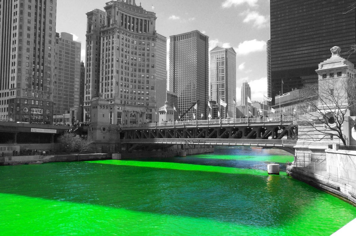 CampMenominee's tweet photo. Isn't it awesome, that every year around this time, they turn the river green in honor of CM's coming season?!! #CMHumor #GreenNation #BleedingGreen #TheWearingOfTheGreen #HappyStPatricksDay 💚💚💚 https://t.co/X1Grh4dkco