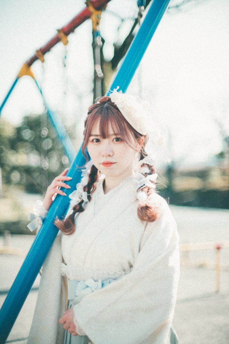 Ami_FULITBOX's tweet photo. いっぱい卒業式ツイート流れてくるけど、私の卒業式袴やっぱり最高に可愛いな https://t.co/b586mdDyXR