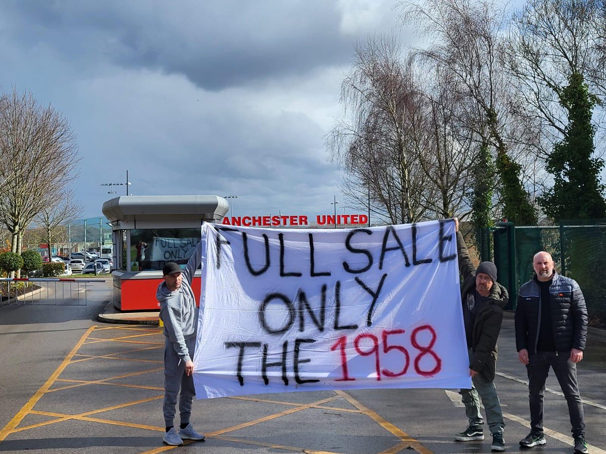 The__1958's tweet photo. Statement from The 1958
 
Contrary to what you will have seen on Twitter today we are impartial to any future buyer of our club.
 
We will not be dragged into agendas and preferences from other entities of our fanbase who have a preference to one bidder. https://t.co/TcyiqT2Tc0