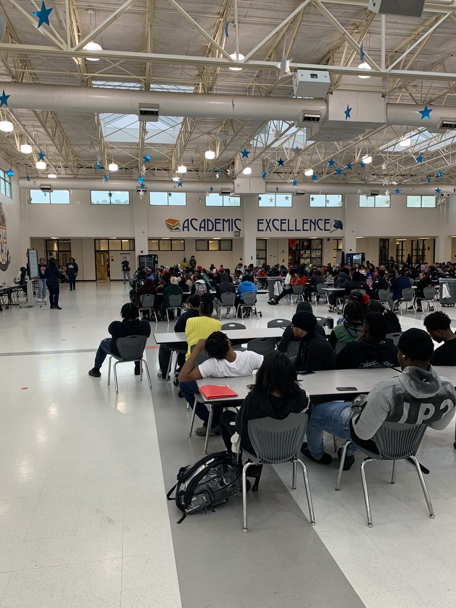 MundysMillHS's tweet photo. Senior meeting to refocus our scholars for the last 35 school days to ensure they finish strong and remain safe through graduation on May 26th. #THEEmill #seniorclass2023 #finishstrong https://t.co/FneIhb7XDC
