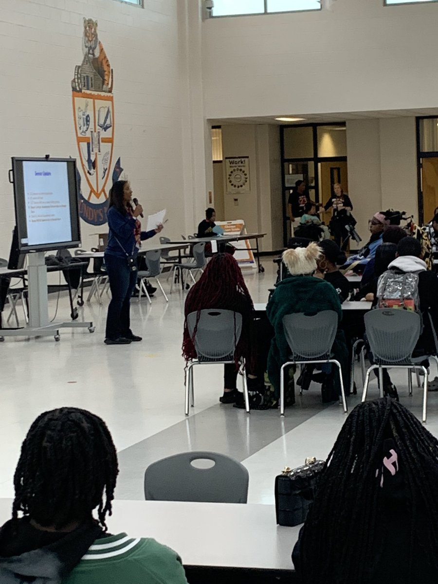 MundysMillHS's tweet photo. Senior meeting to refocus our scholars for the last 35 school days to ensure they finish strong and remain safe through graduation on May 26th. #THEEmill #seniorclass2023 #finishstrong https://t.co/FneIhb7XDC