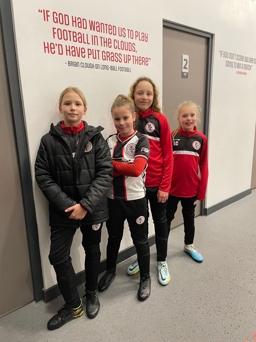 Boldmere_WFC's tweet photo. A big thank you to some of our U10 girls who were mascots for our game the other night! 

We hope to see you at another game soon! 🙌 https://t.co/Hu0akgrP02