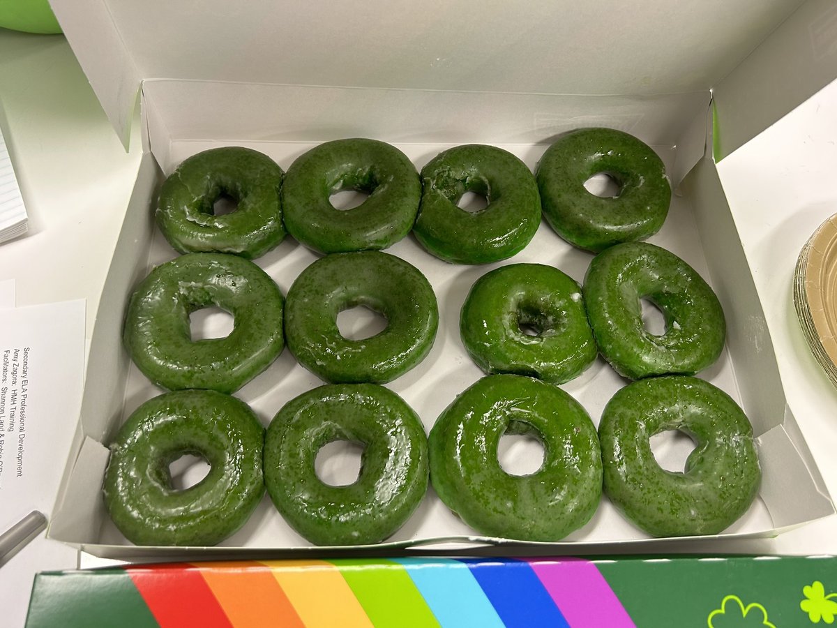 Amy Zagora tweet media