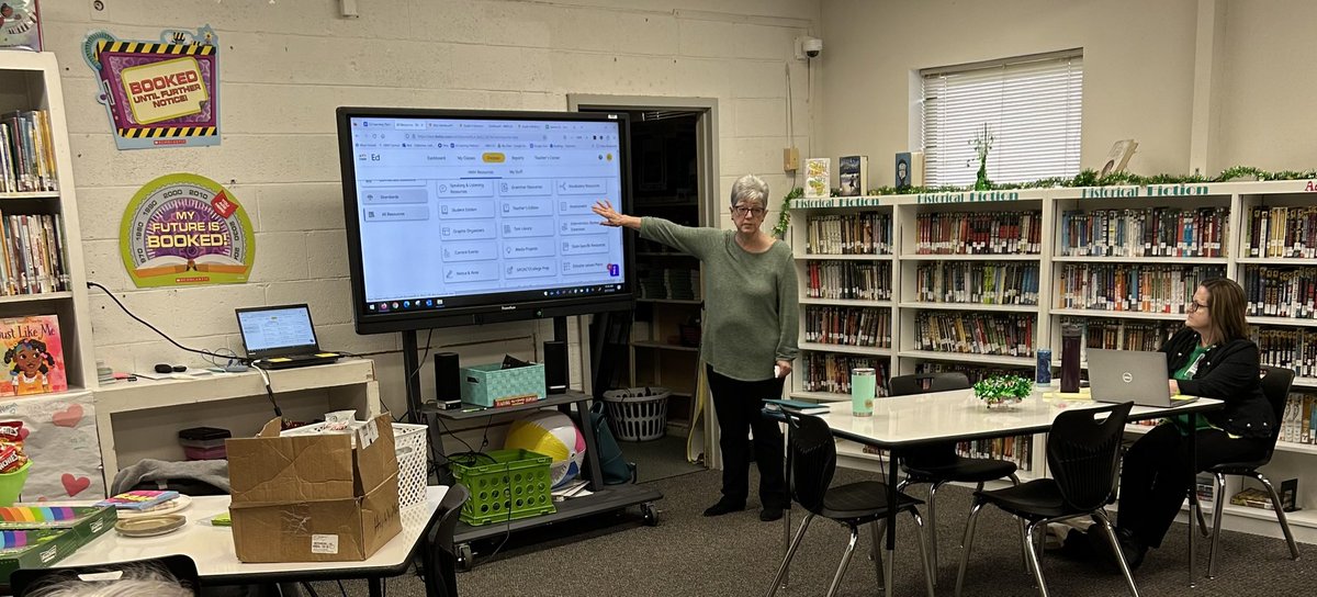 Amy Zagora tweet media