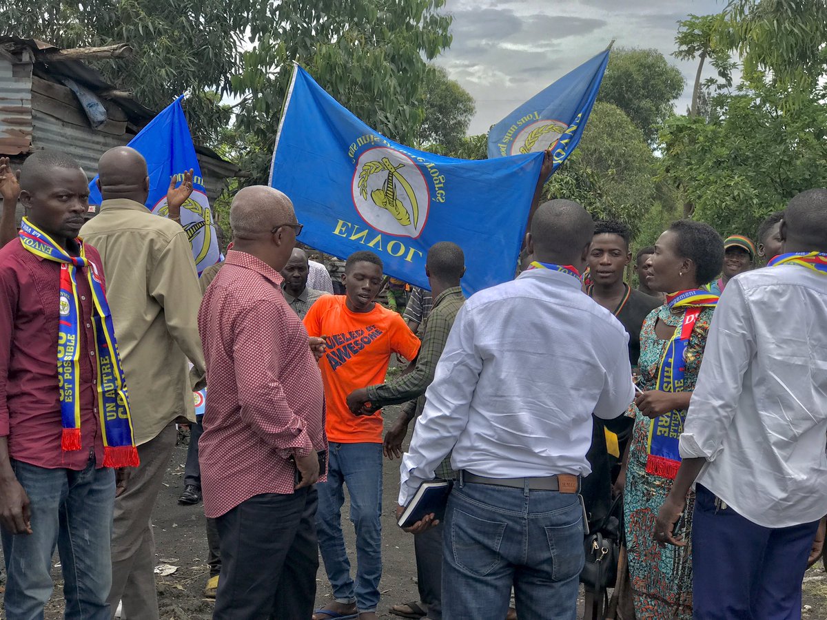munyagalapauli2's tweet photo. C’est sous une forte ambiance et une foule immense des militants de son parti, que le notable du Nk @Muongo_jp cadre d’envol de la république de @DSESANGA s’est fait enrôler ce vendredi à Goma avant d’aller visiter ses compatriotes  de Saké.@jCmallysham @Ndusi_Nzakuna @ZphyrinK https://t.co/OGHprm6EC5