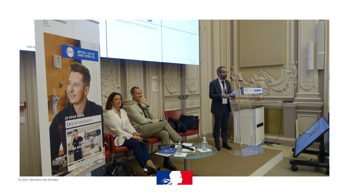 SGArmees's tweet photo. Journée de rencontre fournisseurs à la @CCI_75, co-organisée par la SDPAMG, la délégation à l'accompagnement régional, et @CCI_Paris_IdF. 🎯 : améliorer la compétitivité, élargir le panel des opérateurs économiques et favoriser l'achat responsable.#SGArmées #AchatResponsable https://t.co/4WcuAh8TWw