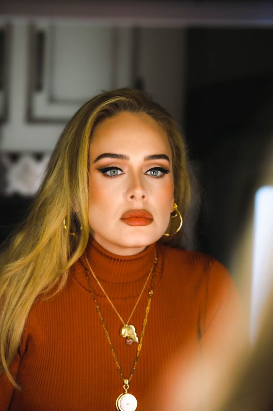 AboutMusicYT's tweet photo. Post unpopular opinions on Adele: https://t.co/MIR8XSU9Zg