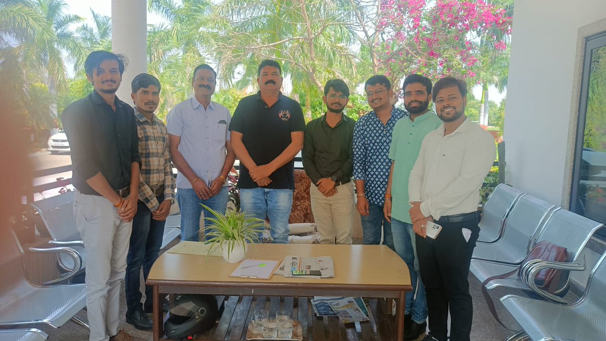 SWARNIM56393687's tweet image. Today about 200students of BED college jointly by ADC and STP fellows of baran team, took session on life skill, and career opportunity. We thank family of piramal foundation, who have prepared such a wonderful platform for us.
#gandhifellow #gandhifellowship 
#PiramalFoundation