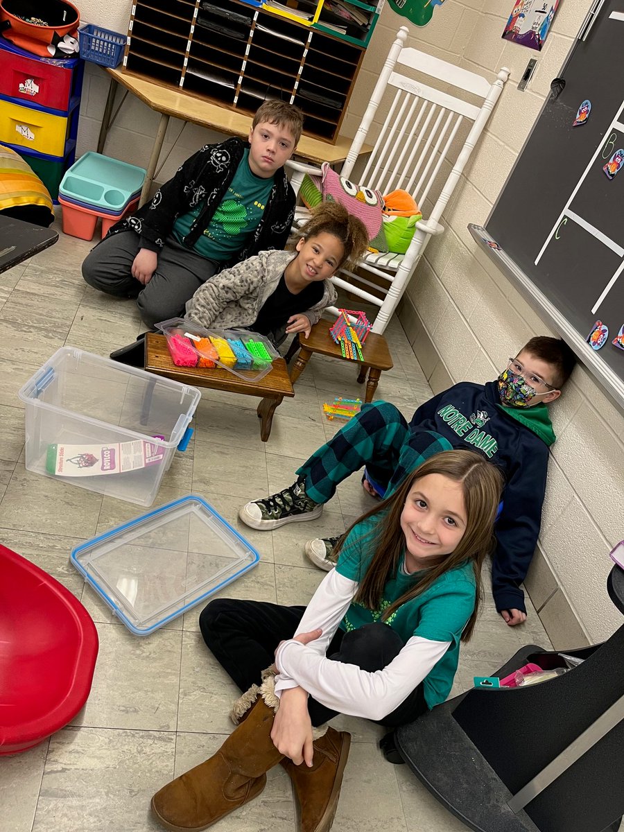 BissellLibrary's tweet photo. Our Bissell Teachers can now check out Maker Space activities from the library!  Mrs. Depew's class checks out a project every Friday and today they are testing out the new Structure Sticks. https://t.co/jNsrOzsZ3r
