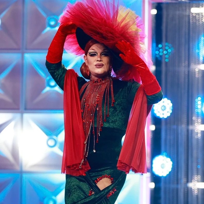 DailyDragle's tweet photo. As a contestant on Drag Race Italia season 2, Tanissa Yoncè placed 9th and never won a maxi challenge. Her drag name is inspired by Beyoncé 🔥 Guess today's queen now on #dragle: https://t.co/8Kxr17dXxr https://t.co/HDwUlK9BXi