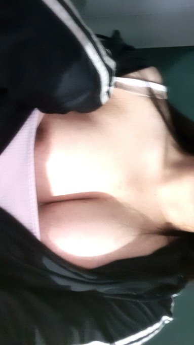 난 걸레니까 네가 다시 빨고 빨아주면 돼
#섹트 #일탈 #맘눌뎀