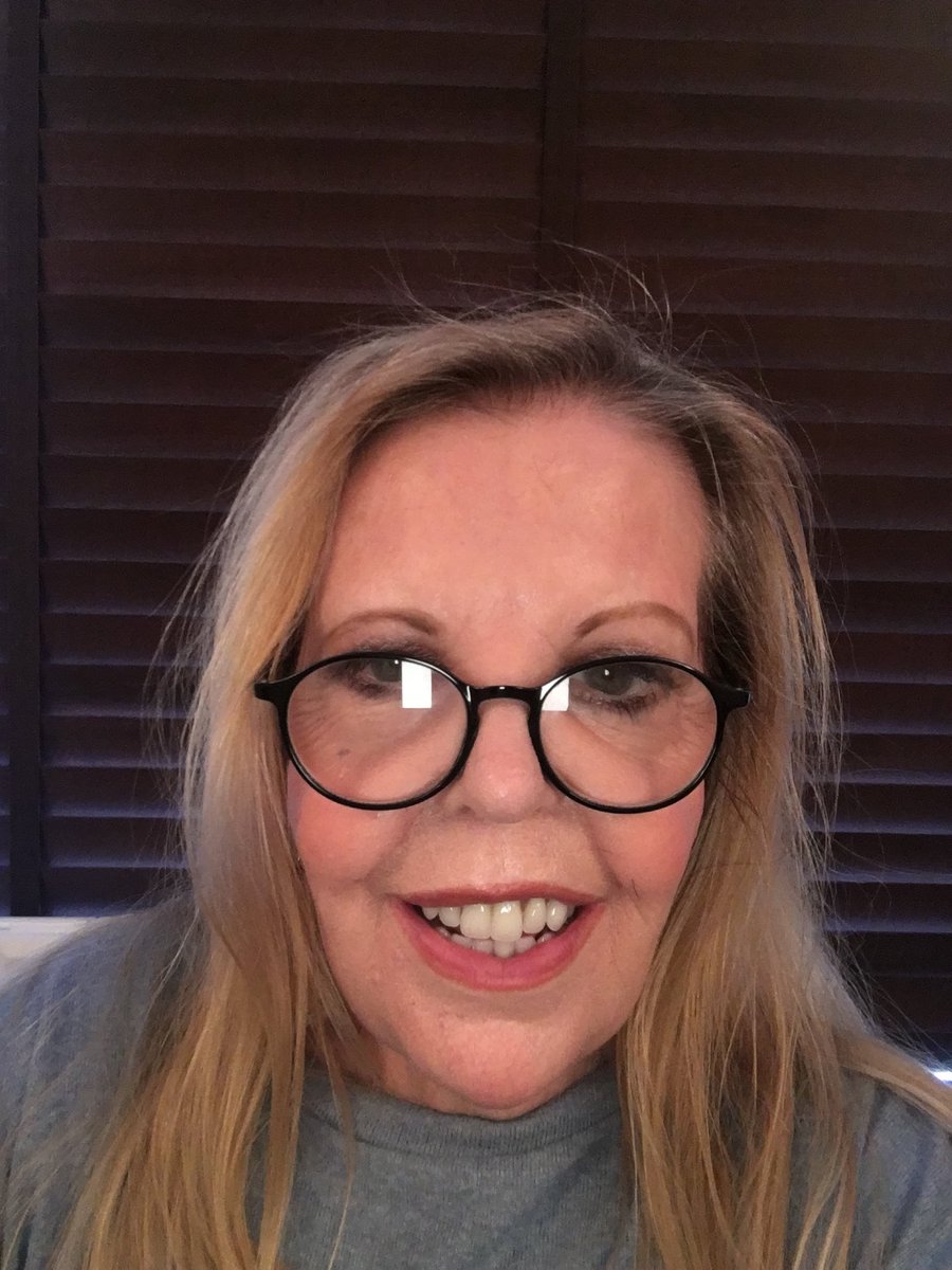 🦩 Sally Thomsett 🦩 tweet media