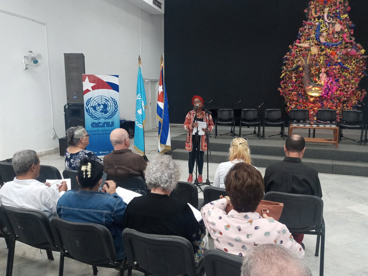 Norma_Goicochea's tweet photo. Representantes de la  #SociedadCivilCubana, diversa y plural, nos reunimos en @CasAmericas para debatir sobre los #DerechosHumanos en #Cuba. De este encuentro emanarán    recomendaciones al Estado para seguir construyendo conjuntamente en esta materia.
#DDHHCuba 
@UNHumanRights https://t.co/yfyftoXTjU