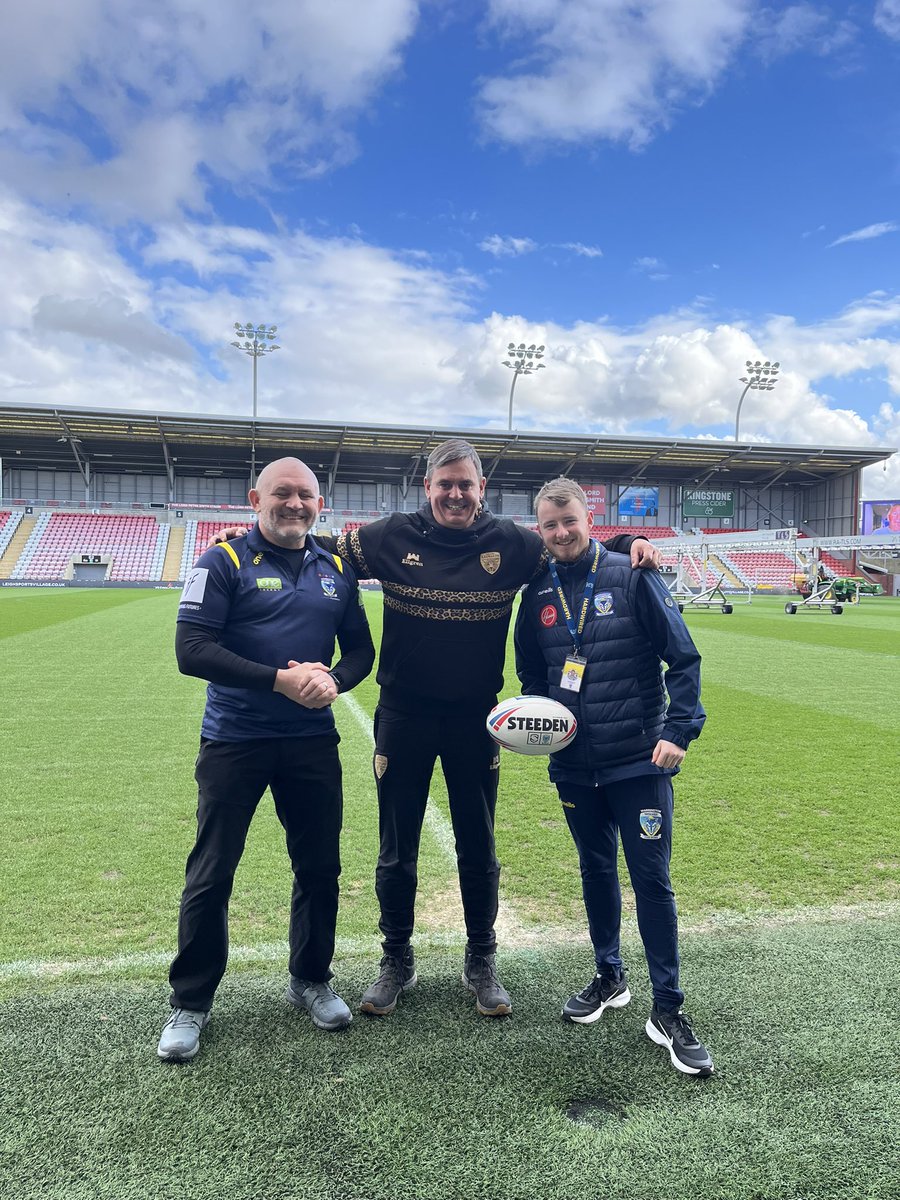 WWRLFoundation's tweet photo. Chair of Trustees, @PeteAstley MBE, &amp; our Inclusion Coach @Iwilliams02 meet @leighrlfc’s @derek_beaumont as the group set off to walk from Leigh to Warrington ahead of tonight’s game 🏉

If you see them on the route, give them a wave &amp; if you have any spare change as donations 🙏 https://t.co/rR59859OPn