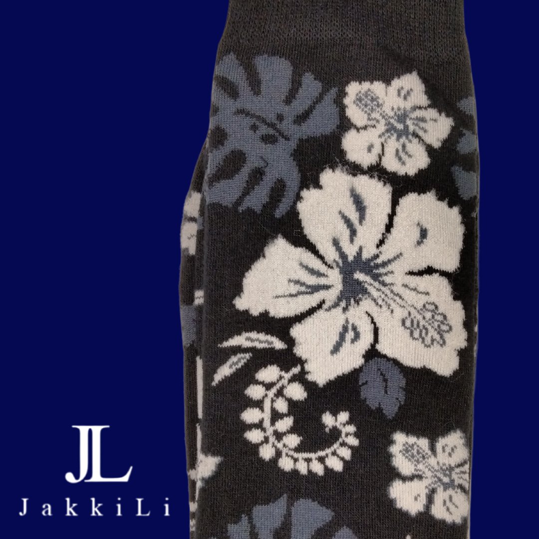 JakkiLiInc's tweet image. Express your creativity from head to toe with JakkiLi socks. Our designs are perfect for showing off your individuality and unique style. #CreativeSocks #JakkiLiInc