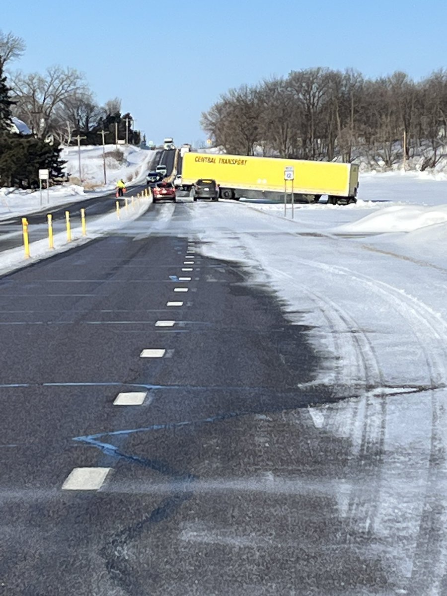*** TRAFFIC DELAY ***
A jackknifed semi truck has Hwy 12 down to one lane between Delano and Maple Plain.  No injuries but expect delays for the next hour.