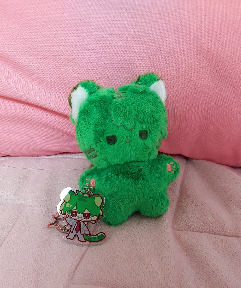 #세뽀동물_입양했어요
뽁실뽁실...🥹