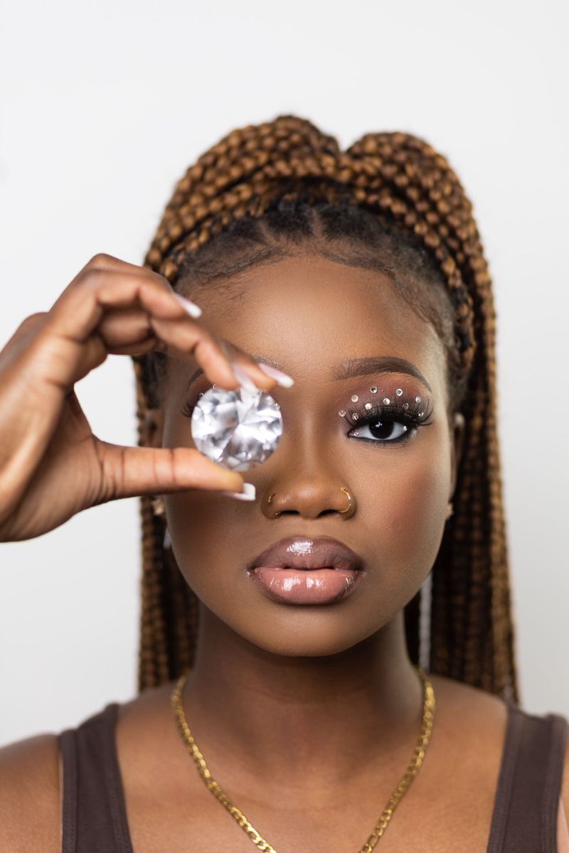 thevillage_otl's tweet photo. You know what time it is!!! #Photoshoot session at the village!🔥🔥🔥
We’ll give you the crispy vibe!, and you can also get your #makeup done at the #studio!
📍2622 W. Cermak Rd., Chicago, Illinois
#Book a slot here: https://t.co/0XU29RwOP8
#chicagostudio #chicagophotography https://t.co/Z32RRlX8bf