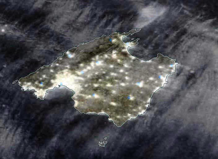Imatge d’ahir vespre del sistema de Earthdata de la NASA. A Mallorca no acabam de dur bé la contaminació lumínica.
