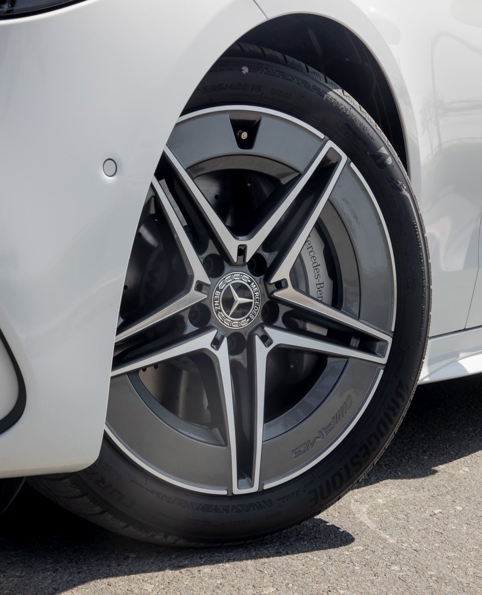 dresdenmotors's tweet photo. 2023 Mercedes Benz C300 AMG
For complete details and specs:
00971 4 333 1988
#dresdenmotors
.
.
#mercedes #benz #c300 #carspotters #carslovers #carswithoutlimit #carsoftheday #gtacars #cars4life #carslover #carsinstagram #igcars https://t.co/YT51liig4f